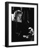 QUEEN CHRISTINA, 1933 directed by ROUBEN MAMOULIAN Greta Garbo (b/w photo)-null-Framed Photo