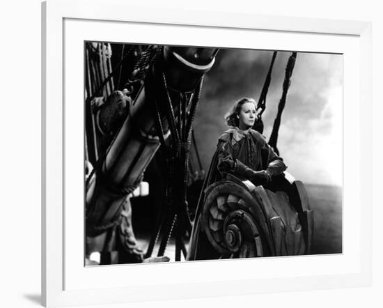 QUEEN CHRISTINA, 1933 directed by ROUBEN MAMOULIAN Greta Garbo (b/w photo)-null-Framed Photo