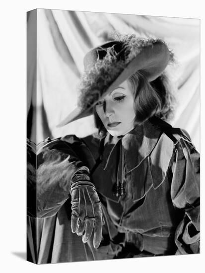QUEEN CHRISTINA, 1933 directed by ROUBEN MAMOULIAN Greta Garbo (b/w photo)-null-Stretched Canvas