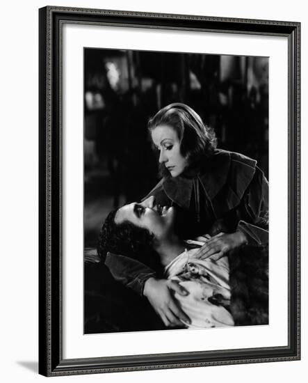 Queen Christina, John Gilbert, Greta Garbo, 1933-null-Framed Photo