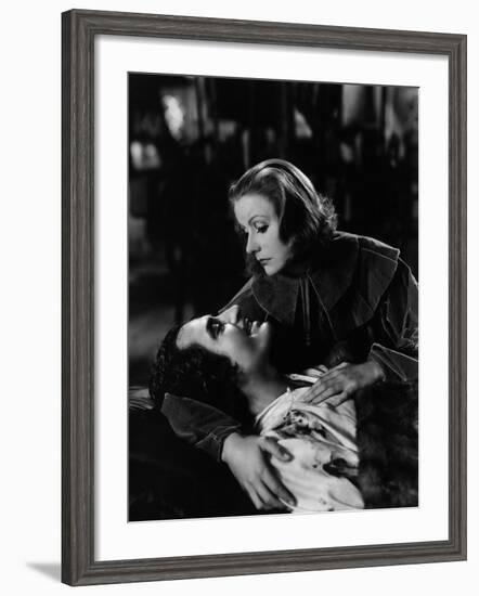 Queen Christina, John Gilbert, Greta Garbo, 1933-null-Framed Photo