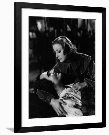 Queen Christina, John Gilbert, Greta Garbo, 1933-null-Framed Photo