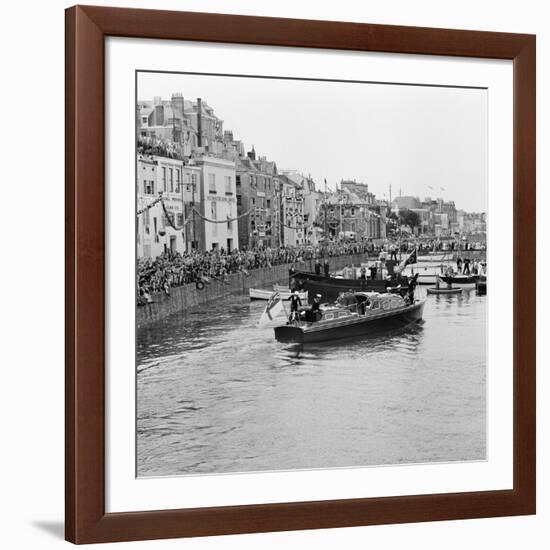 Queen Elizabeth Ii in Guernsey, 1957-Malcolm MacNeil-Framed Photographic Print