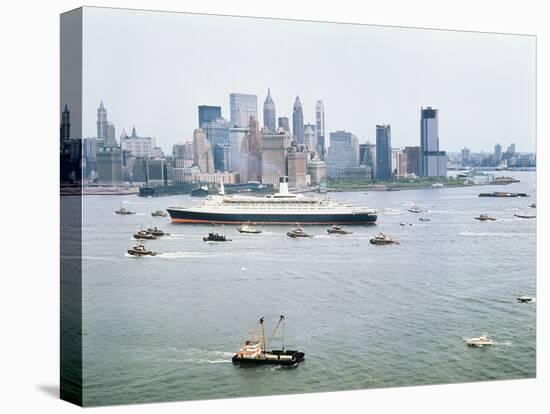 Queen Elizabeth II on the Hudson River-null-Stretched Canvas