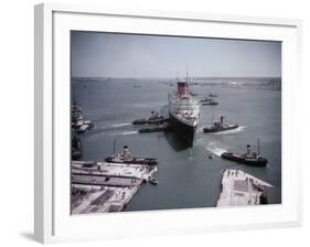 Queen Elizabeth in Southampton Harbor-null-Framed Photographic Print