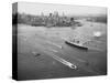 Queen Elizabeth Sailing Through New York Harbor-null-Stretched Canvas