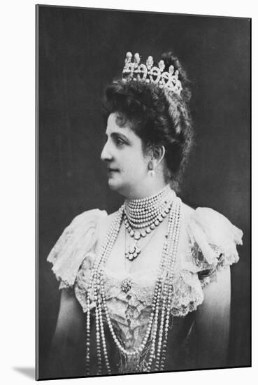 Queen Margharita of Italy-null-Mounted Photographic Print