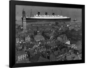 Queen Mary Ship Sailing Past Greenock in 1936-null-Framed Photographic Print