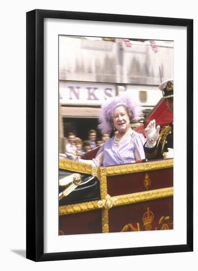 Queen Mother's 80Th-null-Framed Photographic Print