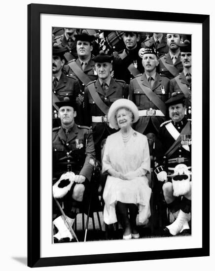 Queen Mother Sitting with Soldiers of the 1st Battalion 51st Highland Volunteers-null-Framed Photographic Print