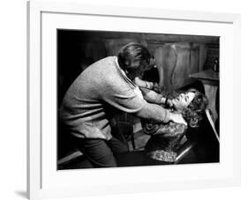 Qui a peur by Virginia Woolf ? WHO'S AFRAID OF VIRGINIA WOOLF? by MikeNichols with Richard Burton a-null-Framed Photo