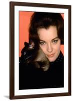 Quoi by neuf Pussycat WHAT'S NEW PUSSYCAT ?de CliveDonner with Romy Schneider, 1965 (photo)-null-Framed Photo