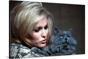 Quoi by neuf Pussycat WHAT'S NEW PUSSYCAT ?de CliveDonner with Ursula Andress, 1965 (photo)-null-Stretched Canvas