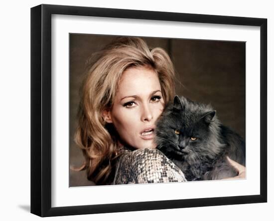 Quoi by neuf Pussycat WHAT'S NEW PUSSYCAT ?de CliveDonner with Ursula Andress, 1965 (photo)-null-Framed Photo