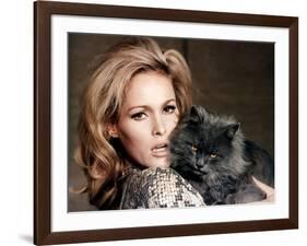 Quoi by neuf Pussycat WHAT'S NEW PUSSYCAT ?de CliveDonner with Ursula Andress, 1965 (photo)-null-Framed Photo