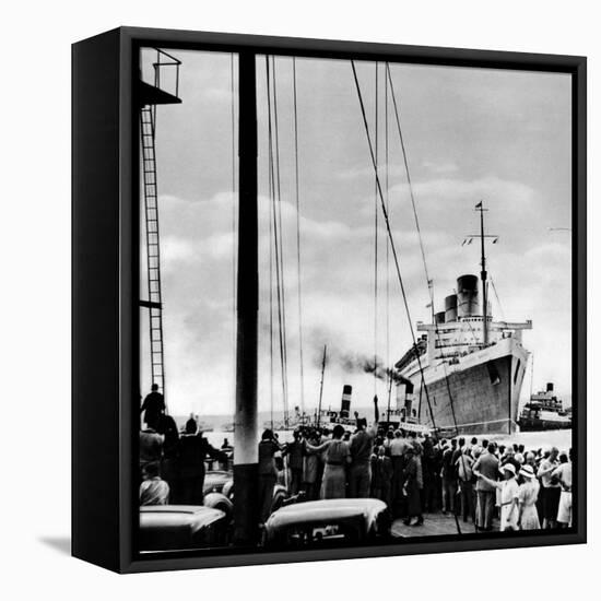 R.M.S. 'Queen Mary' Arriving at Southampton, 1936-null-Framed Stretched Canvas