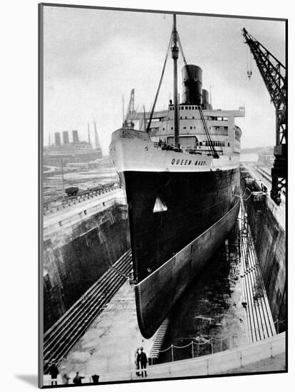 R.M.S. 'Queen Mary' in Dry Dock, Southampton, April 1936-null-Mounted Photographic Print