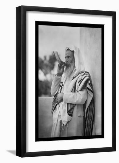 Rabbi Blowing the Shofar-null-Framed Art Print