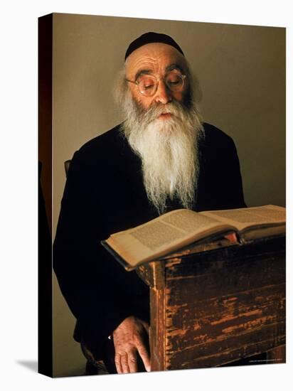 Rabbi Reading the Talmud-Alfred Eisenstaedt-Stretched Canvas