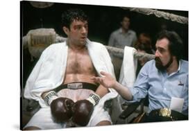 RAGING BULL, 1980 directed by MARTIN SCORSESE On the set, Martin Scorsese explains the scene to Rob-null-Stretched Canvas