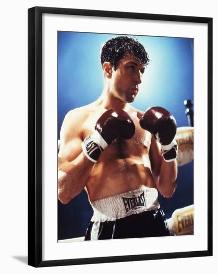 Raging Bull by Martin Scorsese with Robert by Niro, 1980 (photo)-null-Framed Photo