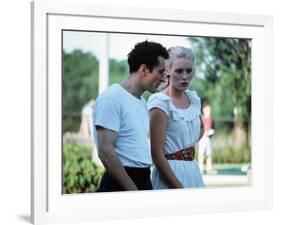 Raging Bull by Martin Scorsese with Robert by Niro and Cathy Moriarty, 1980 (photo)-null-Framed Photo