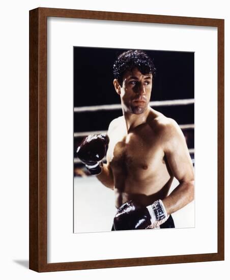 Raging Bull, Robert De Niro, Directed by Martin Scorsese, 1980-null-Framed Photo