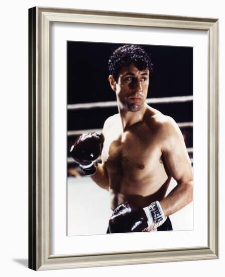 Raging Bull, Robert De Niro, Directed by Martin Scorsese, 1980-null-Framed Photo