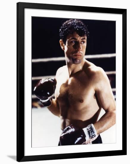 Raging Bull, Robert De Niro, Directed by Martin Scorsese, 1980-null-Framed Photo