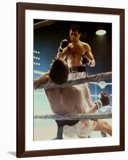 Raging Bull, Robert De Niro, Directed by Martin Scorsese, 1980-null-Framed Photo