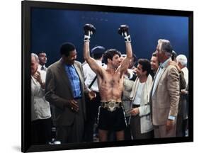 Raging Bull, Robert De Niro, Joe Pesci, Directed by Martin Scorsese, 1980-null-Framed Photo