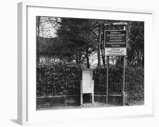 Railway Crossing Sign-null-Framed Photographic Print