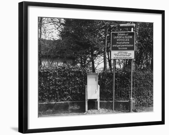 Railway Crossing Sign-null-Framed Photographic Print