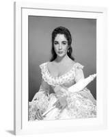 RAINTREE COUNTY, 1957 directed by EDWARD DMYTRYK Elizabeth Taylor (b/w photo)-null-Framed Photo