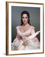 RAINTREE COUNTY, 1957 directed by EDWARD DMYTRYK Elizabeth Taylor (photo)-null-Framed Photo