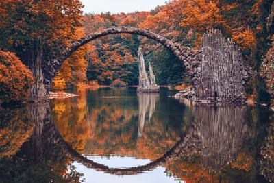 'Rakotz Bridge (Rakotzbrucke, Devil's Bridge) in Kromlau, Saxony