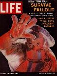 How You Can Survive Fallout, September 15, 1961-Ralph Morse-Photographic Print