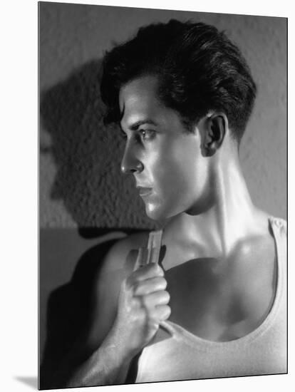 Ramon Novarro, 1930-null-Mounted Photographic Print