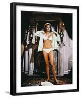 Raquel Welch-null-Framed Photo