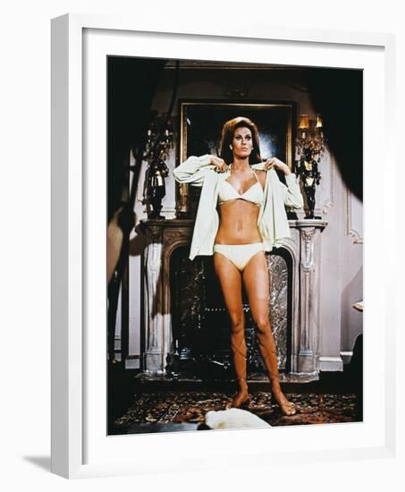 Raquel Welch-null-Framed Photo