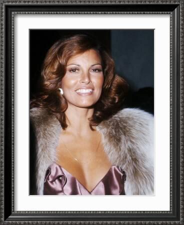 RW-36 Raquel Welch 8x10 Photo RW-36 Raquel Welch 8x10 Photo
