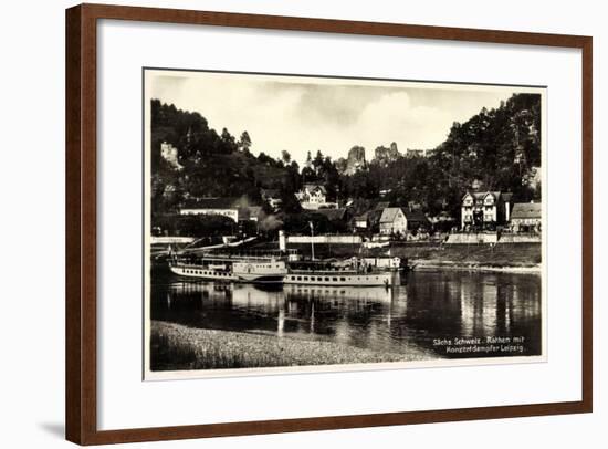 Rathen, Elbe, Binnenschiff Leipzig, Dampfer, Ort-null-Framed Giclee Print