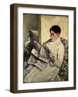 Reading Le Figaro, 1878-Mary Cassatt-Framed Giclee Print