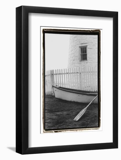 Ready For The Tide-Laura Denardo-Framed Photographic Print