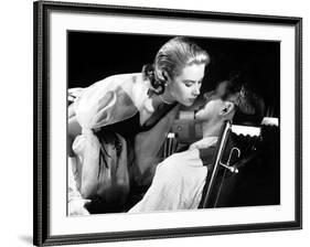 REAR WINDOW, 1954 directed by ALFRED HITCHCOCK Grace Kelly and James Stewart (b/w photo)-null-Framed Photo