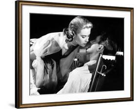 REAR WINDOW, 1954 directed by ALFRED HITCHCOCK Grace Kelly and James Stewart (b/w photo)-null-Framed Photo