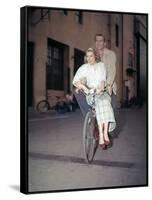 REAR WINDOW, 1954 directed by ALFRED HITCHCOCK On the set, Grace Kelly and James Stewart (photo)-null-Framed Stretched Canvas