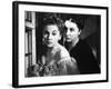 REBECCA, 1940 directed by ALFRED HITCHCOCK Joan Fontaine / Judith Anderson (d'apres Daphne du Mauri-null-Framed Photo