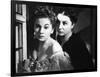 REBECCA, 1940 directed by ALFRED HITCHCOCK Joan Fontaine / Judith Anderson (d'apres Daphne du Mauri-null-Framed Photo