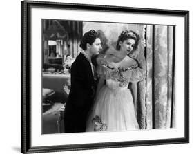 Rebecca d'Alfred Hitchcock with Judith Anderson and Joan Fontaine, 1940 (d'apres Daphne du Maurier)-null-Framed Photo